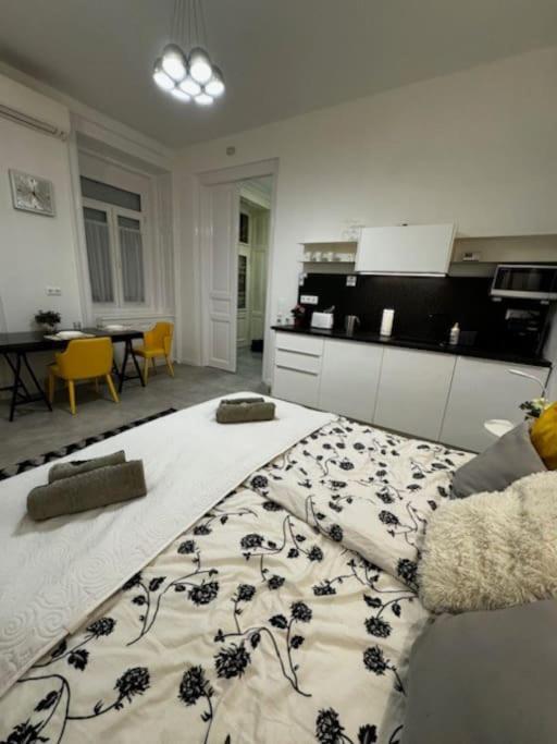 Cozy Studio In The Heart Of Buda Budapest Exterior foto